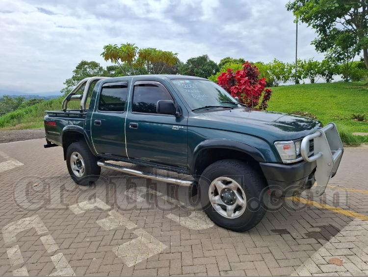 2001 Toyota HILUX