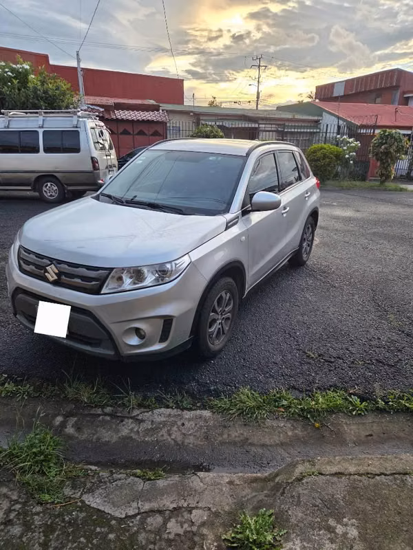 2017 Suzuki Vitara en San José