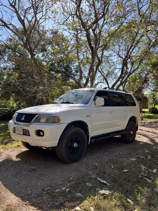 2003 Mitsubishi Montero Sport