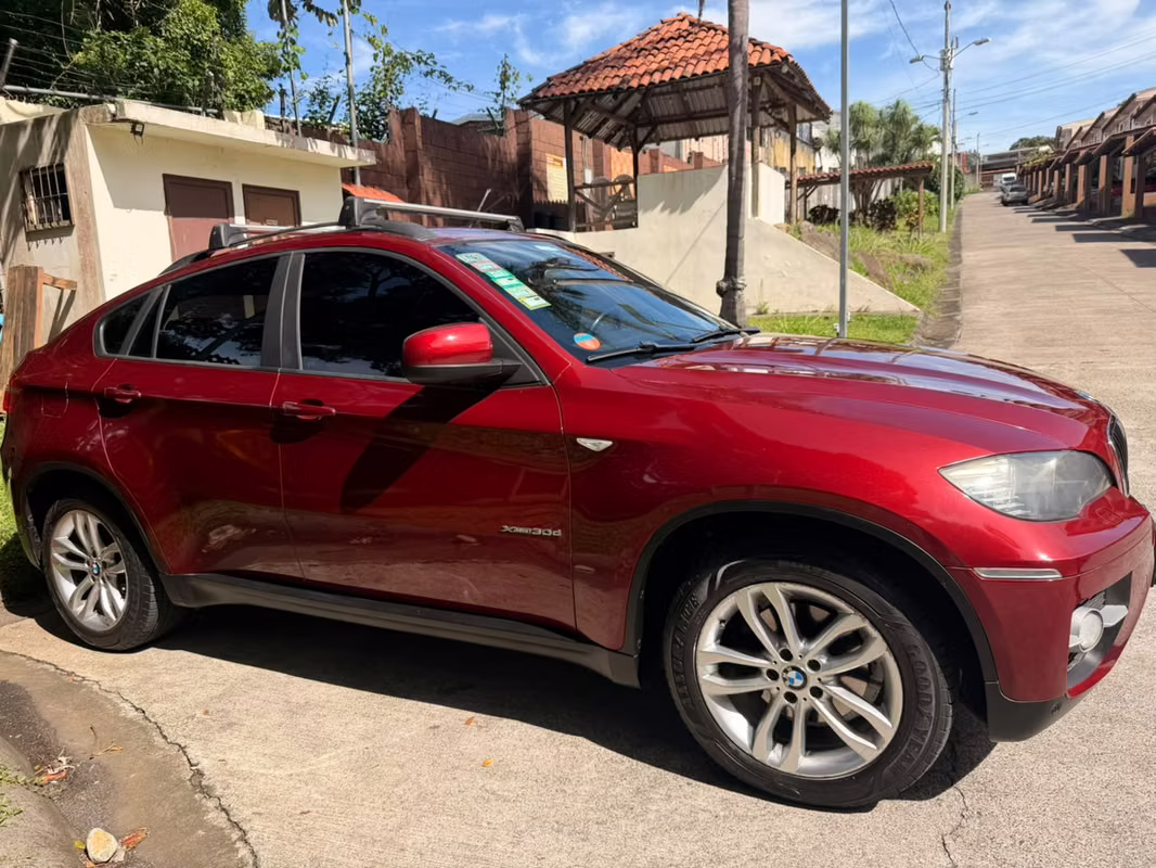 2012 BMW X6 xDrive30d