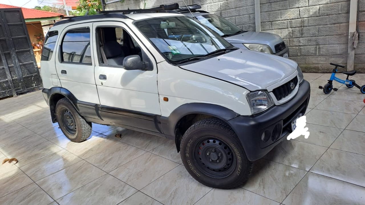 2004 Daihatsu Terios
